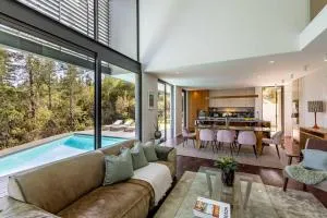 Villa Emeraude - Luxe 4BD Simola Estate Golf & Pool - Phantom Acres