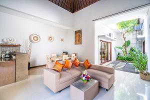 Villa Sebelas Legian