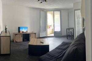 Appartements Au calme Proche centre ville, jardin et commodites : photos des chambres