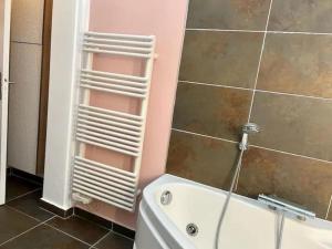 Appartements Chic 4 personnes Hypercentre 5 Minutes Avenue De Champagne : photos des chambres