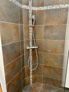 Appartements Chic 4 personnes Hypercentre 5 Minutes Avenue De Champagne : photos des chambres