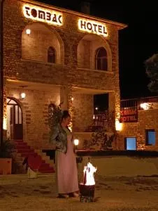 Tombak hotel Cappadocia - 恰乌辛