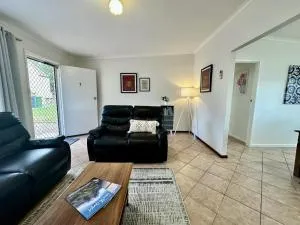 Little Barmup Awaits - Emu Point