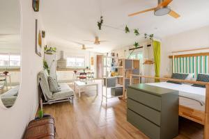 Guest house with shared pool.