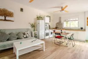 Guest house with shared pool. - Coria del Río