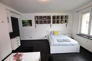 Apartment near train station