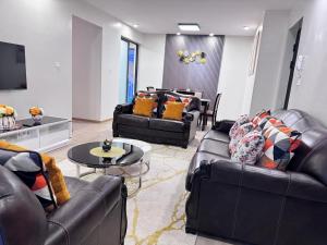 Blissful Airport Serviced Apt.