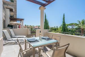 Vilamoura Pine Hills with Pool by Homing