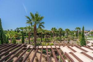 Vilamoura Pine Hills with Pool by Homing