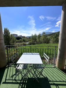 Appartement refait à neuf avec vue sur Ceuze