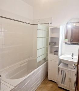 Appartements Mini villa 70 - piscine chauffee : photos des chambres