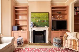 Battersea Park 3 Bedroom Residence