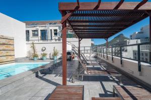 One Bedroom Apartment in Adderley Street