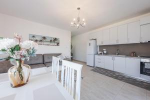 Urban Scene Apartment