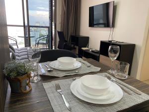 Pattaya single bedroom sea view with balcony unixx condo