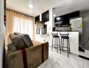 Apto c WiFi, espaco home office e boa localizacao