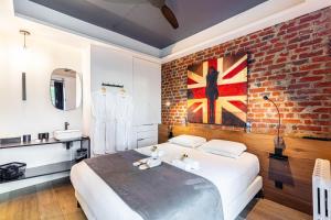 Modern Family Apartment Next To The Eiffel Tower