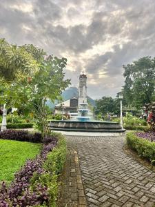 Arenal Mason Retreat