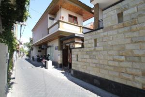 Bungalow Kempu Taman Ayu I - 1hvězdičkové hotely ve městě Kuta