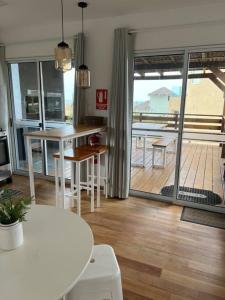 #QuedateAqui - casa adelante