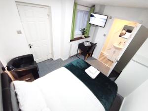 Rowan Studio - City Centre Self Contained One-Bed Flat