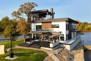 Rocher des Brises - Cornwall