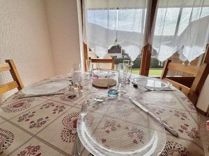 Appartements Studio Cabine avec Terrasse, Parking et Proche Pistes - Praz-sur-Arly - FR-1-603-28 : photos des chambres