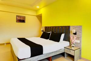 Super Collection O Vardhan Plaza