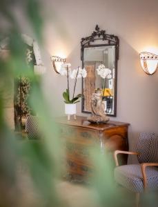 Hotels LA RESERVE ALBI Hotel Restaurant : photos des chambres