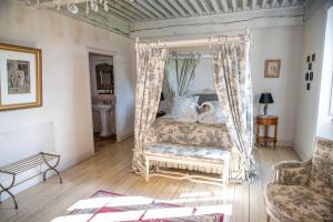 B&B / Chambres d'hotes Chateau de La Mar Chambres d'Hotes : photos des chambres