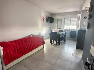 Departamento por día para 4 personas con cochera cubierta en Bahía Blanca