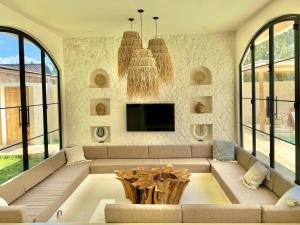 Tropical Oasis Villa