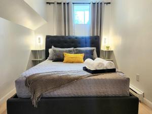 Luxury Retreat with Hot Tub - EV Chrger & Parking