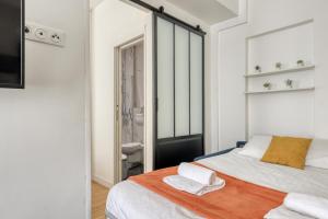 New and quiet 1 Bdr Flat in the Heart of Paris 12