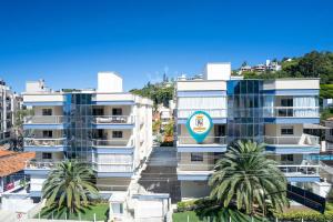 A47 -Águas Azuis 302 bl 01 - Apartamento no centro de Bombinhas - 3 suítes - Jacuzzi