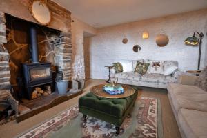 Finest Retreats - Blackclough Farmhouse at Blackclough Farm