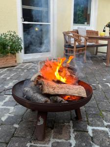 Casa-Philipp, mediterrane, lichtdurchflutete, stilvolle Ruhe-Oase, ebenerdig, barrierefrei, mit Garten, Terrasse, Grill und Sauna im Naturparadies Fränkische Schweiz