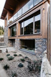 Grand Chalet Lacu Rosu