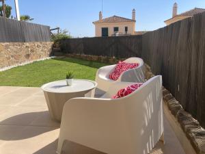 Casa con jardín, wifi, aire acondicionado, piscina