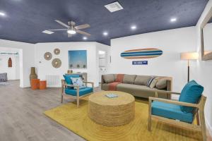 Surfs up - 4 Bdrm House W Pool