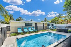 Surfs Up - 4 Bdrm House W Pool - 4hvězdičkové hotely ve městě Pompano Beach