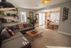 Cranford House By Air Premier