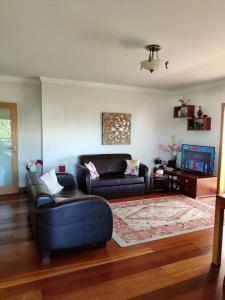 2 bedroom top floor apartment in Albufeira