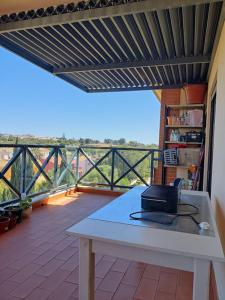 2 bedroom top floor apartment in Albufeira