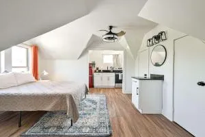 Modern 1Bedroom Efficiency- steps away from OUHSC - 米德韦斯特城