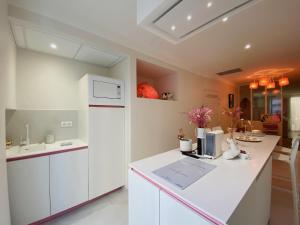 "Rose" Atypique, clim, coeur du Quartier Haut