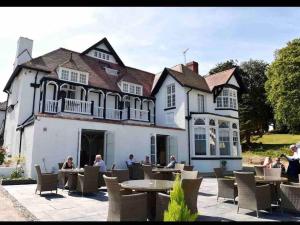 Beautiful Cosy Cottage in Aberporth