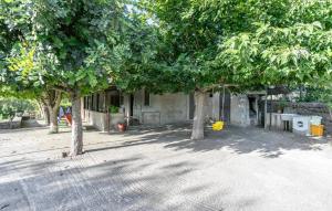 2 Bedroom Nice Home In Monterosso Almo