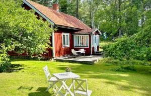 Three-Bedroom Holiday Home In Hultsfred - 维默比