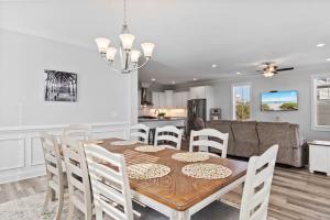 Its Nautical Nonsense Oceanview 4 bedroom, 4 bath